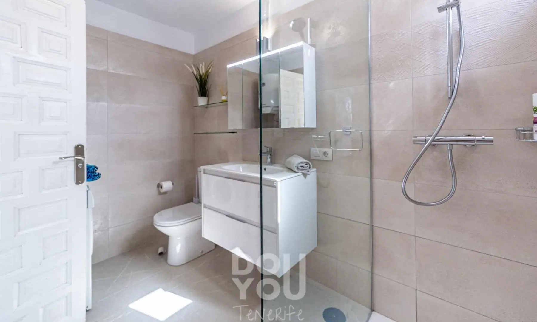 Aparthotel Apartment Paraiso Royal Arona  Spain