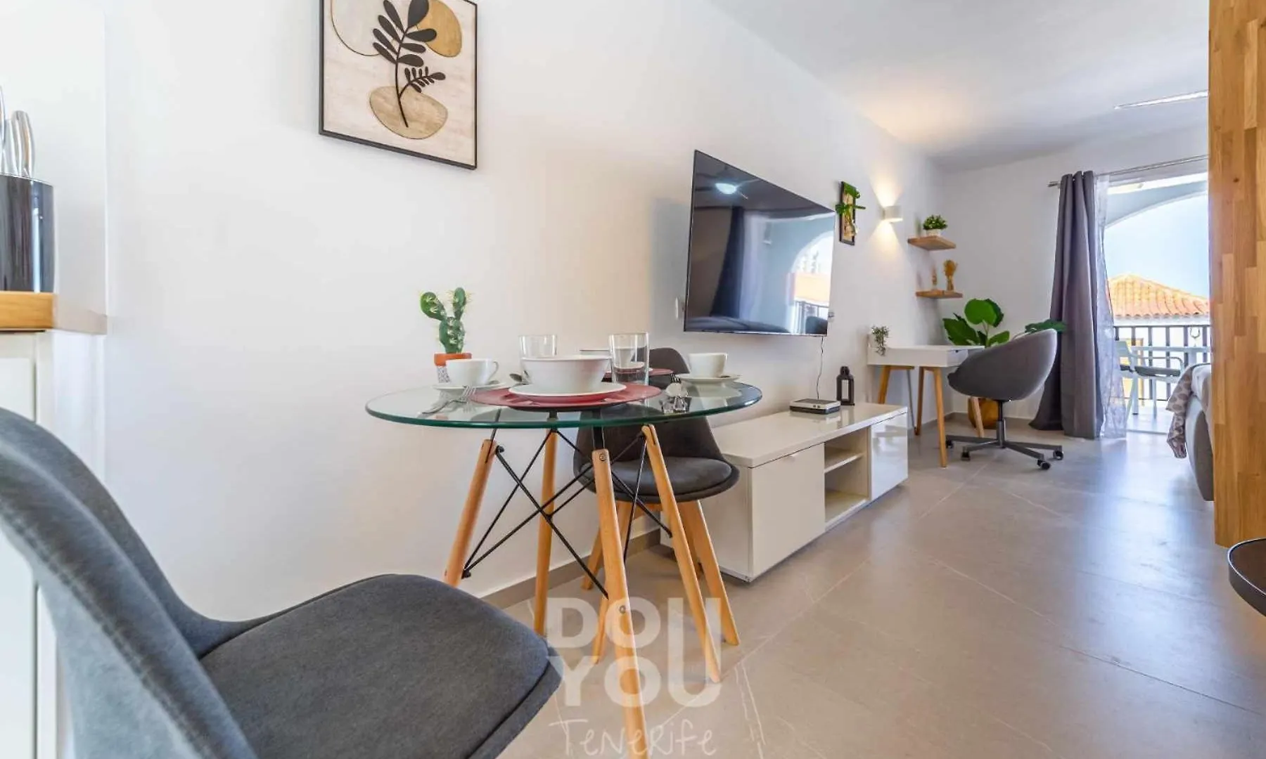 Aparthotel Apartment Paraiso Royal Arona  Spain