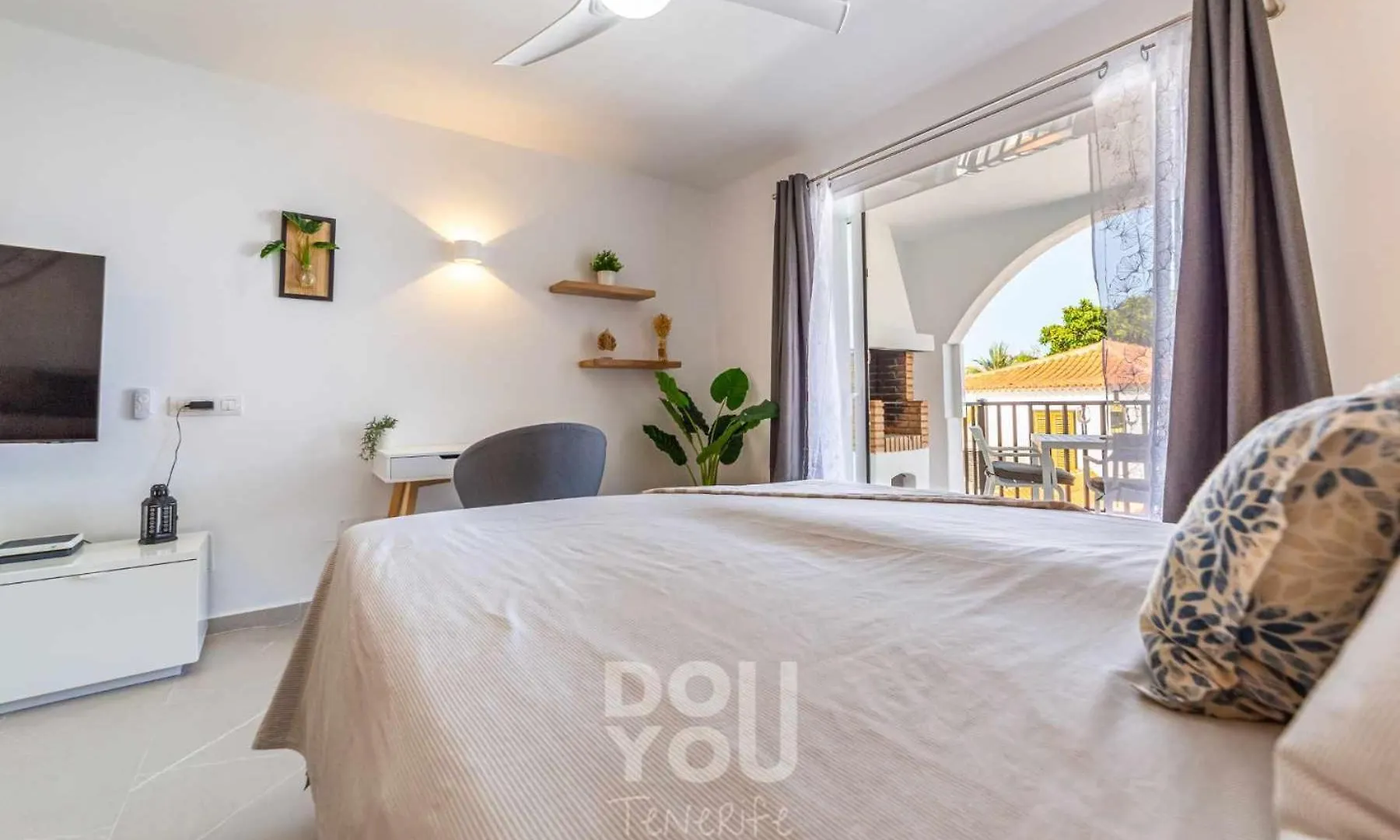 Apartment Paraiso Royal Arona  Aparthotel